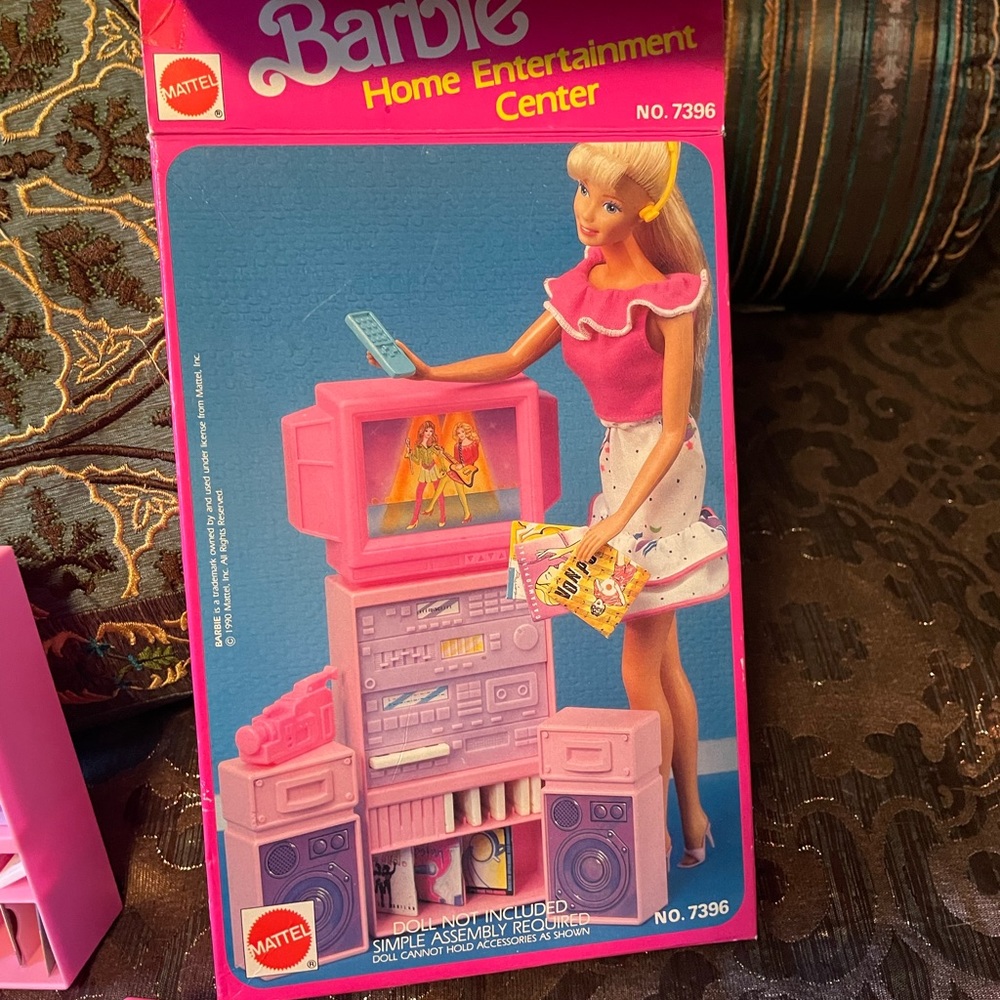 Vintage Mattel Barbie Home Entertainment Center 1980’s toy